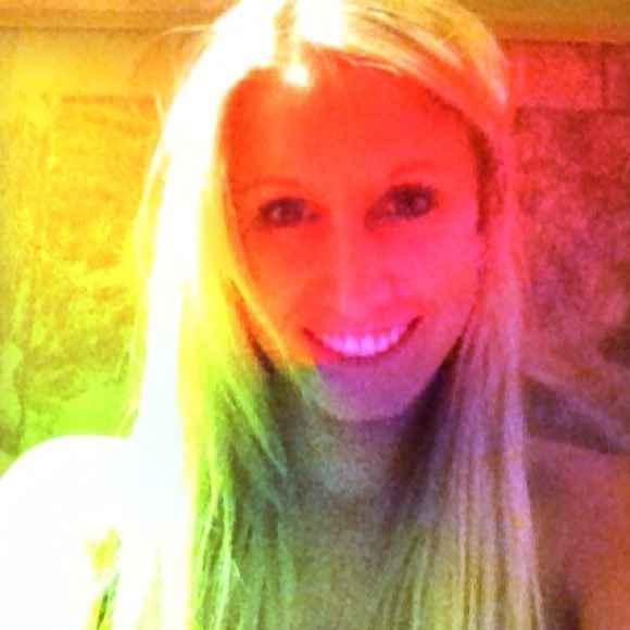 Patty Turgeon - Poshmark Profile Picture of Patty Turgeon (@pattykay1988) on Poshmark