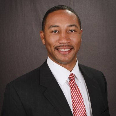 Profile Picture of Dr. Oliver Wallace (@Dr_O_Wallace) on Twitter