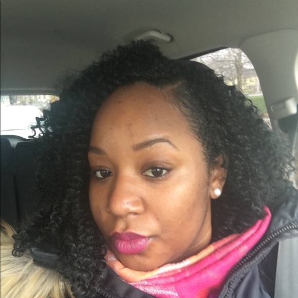Profile Picture of Leah Daniel (@leah_daniel) on Poshmark
