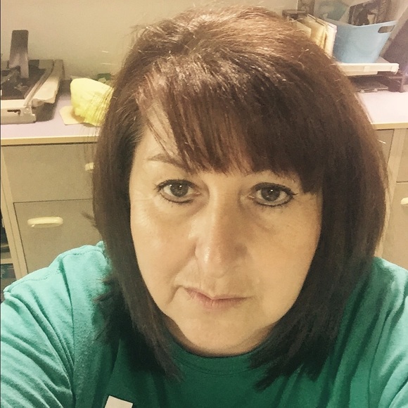 Profile Picture of Cynthia Branch (@cbranch3) on Poshmark