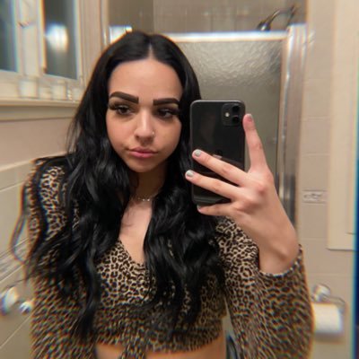 Profile Picture of Amanda Medina (@amandamedinaa) on Twitter