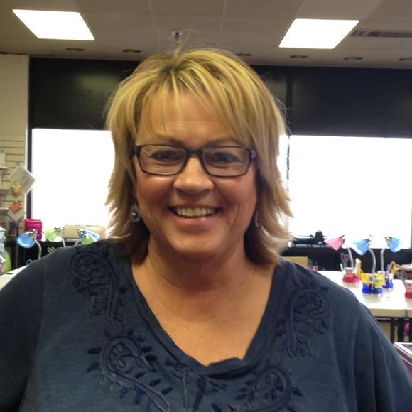 Sandy Quilici - Poshmark Profile Picture of Sandy Quilici (@sandyquilici) on Poshmark