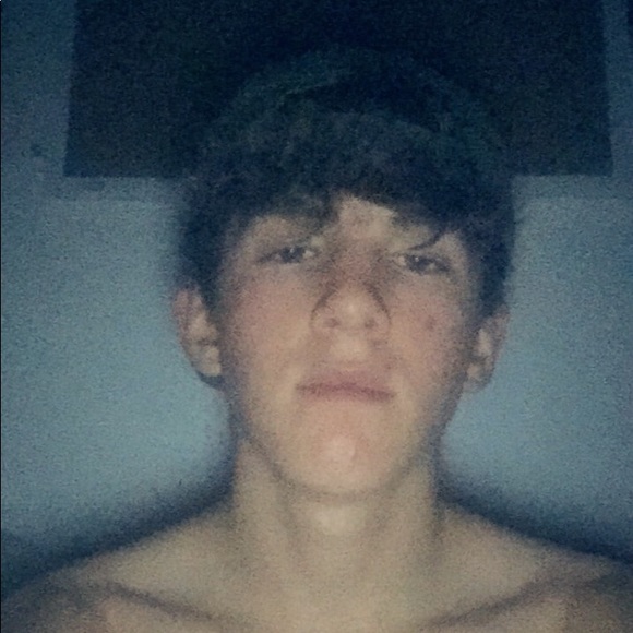 Profile Picture of Brett Hackley (@brett2125) on Poshmark