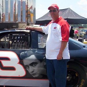 Profile Picture of Emmett Hall (@emmetthall63) on Myspace