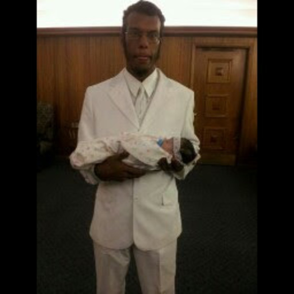 Profile Picture of Brandon Hatcher (@bhatcher77775) on Poshmark