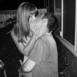 Profile Picture of Erika Wright (@erikasharnay) on Myspace