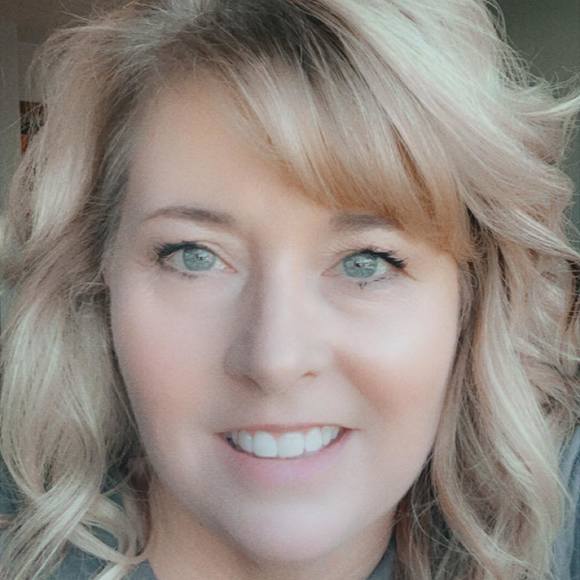 Profile Picture of Heather Vachon (@coltsgrl427) on Poshmark