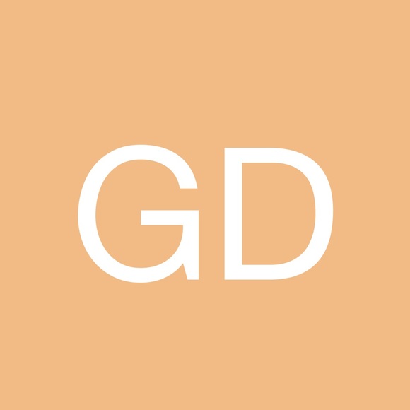 Profile Picture of Gabrielle Daniels (@gmadann) on Poshmark