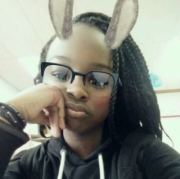 Profile Picture of Raleayh Harris (@raleayh) on Poshmark