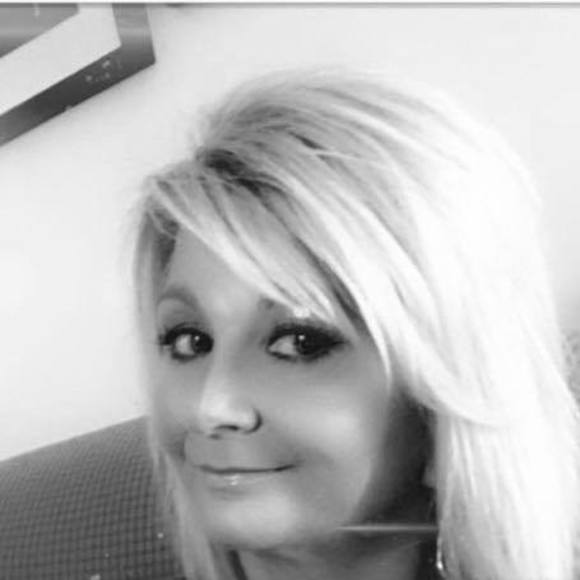 Profile Picture of Tracy Kemper (@tkemper69) on Poshmark