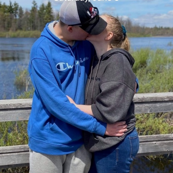 Profile Picture of Ashley Fergusson (@ashleyfergusson) on Poshmark