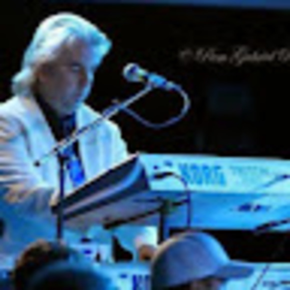 Profile Picture of Jon Wheeler (@pianomanjon1015) on Poshmark