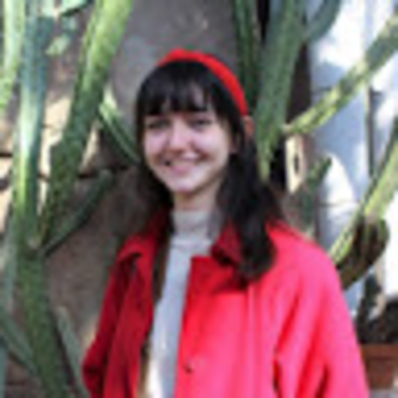 Profile Picture of Lucy Allen (@lucyallen245) on Poshmark