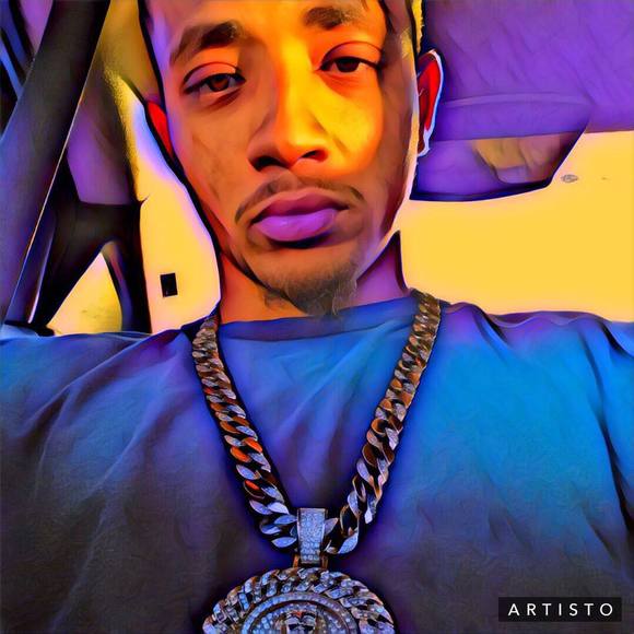 Profile Picture of Robert Landfair (@roblord18) on Poshmark