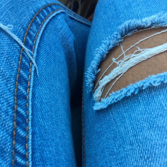 Profile Picture of Danielle Nicholson (@dannig972) on Poshmark