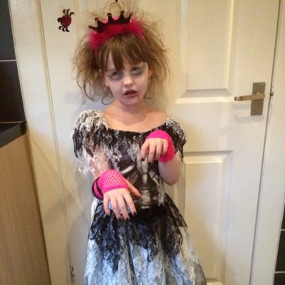 Profile Picture of Pamela Hay (@Pamelahay10) on Twitter