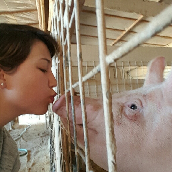 Profile Picture of Andrea Stubbs (@andreajayce) on Poshmark