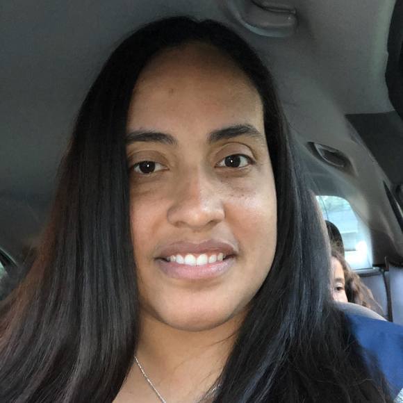 Profile Picture of Eunice Ortiz (@euniceortiz1979) on Poshmark