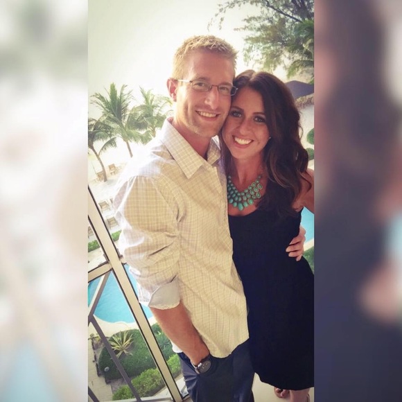 Profile Picture of Kat Ponchak (@katponchak) on Poshmark