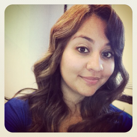 Profile Picture of Lisa Zapata (@lisashoe) on Poshmark