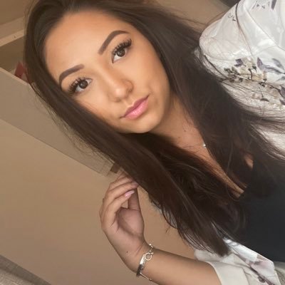 Profile Picture of Kwok (@melissakwok_) on Twitter