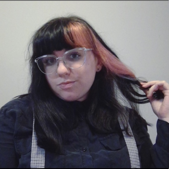 Profile Picture of Gabrielle Norcross (@gnorcross) on Poshmark