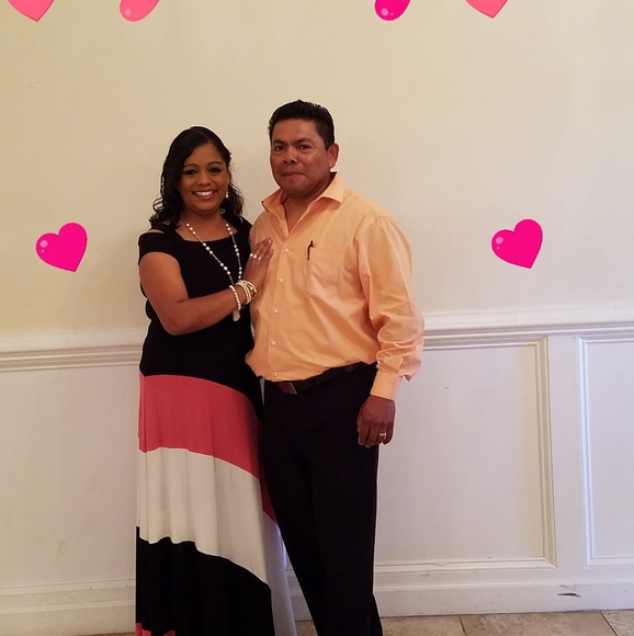 Profile Picture of Lorena Ramon (@lorenoramon) on Poshmark