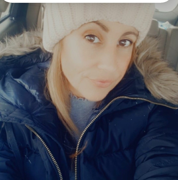 Profile Picture of Josepha Corselli (@jcor81) on Poshmark