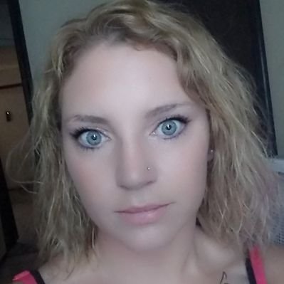 Profile Picture of Amanda Basham (@AmandaH84946679) on Twitter