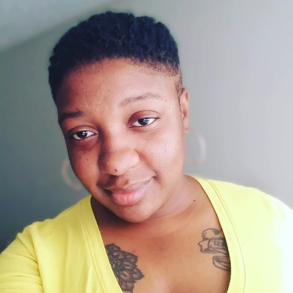 Profile Picture of Mizzlibra Dimery (@adimery29) on Poshmark