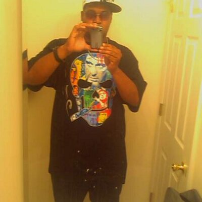 Profile Picture of James Sills (@jamessills) on Twitter