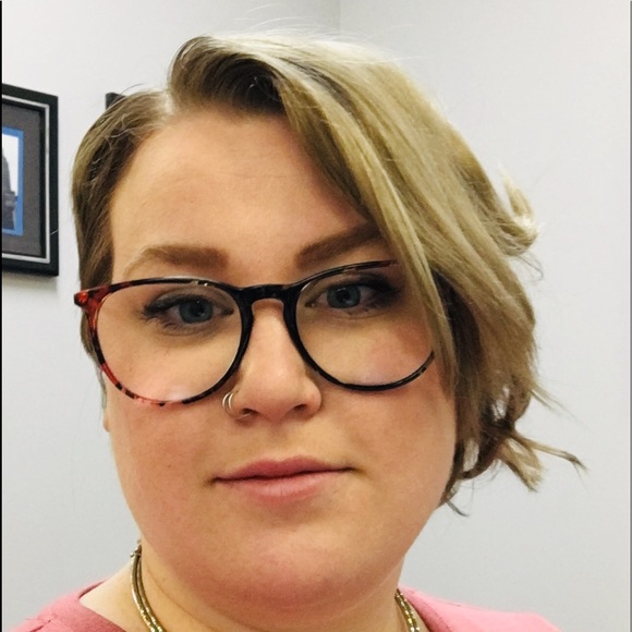 Profile Picture of Whitney Fraser (@wilkinwh) on Poshmark