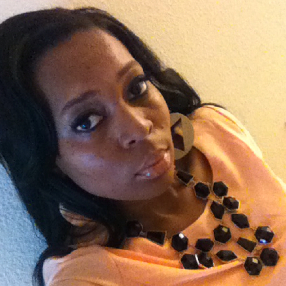 Profile Picture of Ciyanna Grant (@ciyanna) on Poshmark