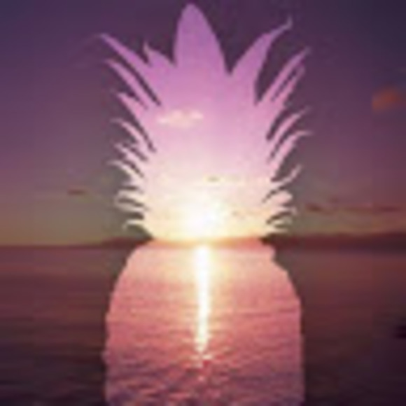 Profile Picture of Lindsey Woestehoff (@linwoe01) on Poshmark