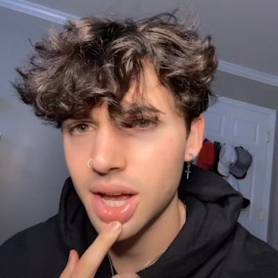 Profile Picture of Garret Overboe (@goverboe_fp) on Twitter