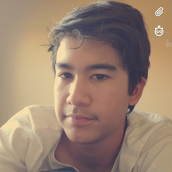 Profile Picture of Derick Gageby (@derickgageby36) on Poshmark