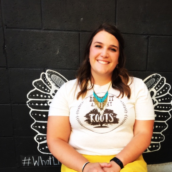 Profile Picture of Shawna Sieren (@sksieren) on Poshmark