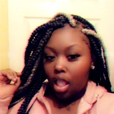 MinnieBee - Twitter Profile Picture of MinnieBee (@MinnieBee6) on Twitter