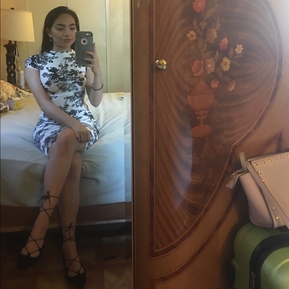 Profile Picture of Alicia Delgado (@alicia_72) on Poshmark