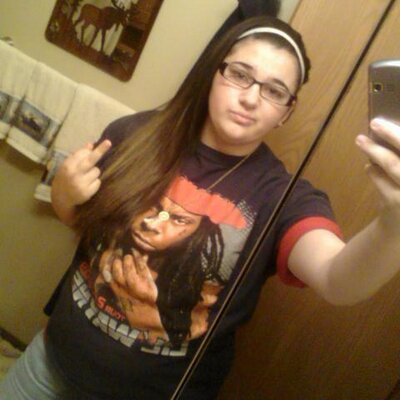 Profile Picture of Ashley Minnich (@ONMiJOCK2012) on Twitter