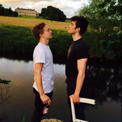 Profile Picture of Hugh Lewis (@hughlewis10) on Twitter