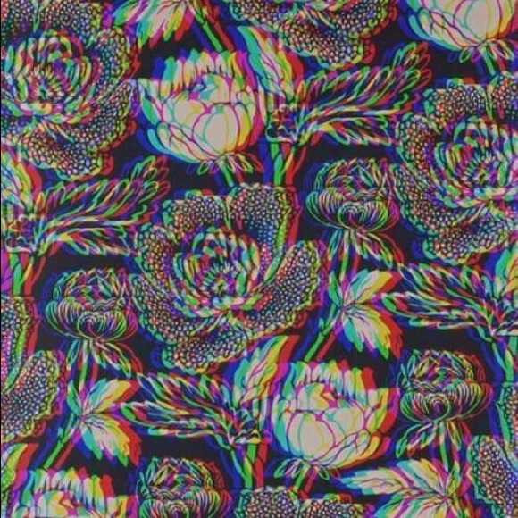 Profile Picture of Mia Malaki (@miamalaki11) on Poshmark