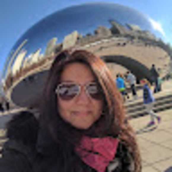 Profile Picture of Karen Hidalgo (@khidalgoq) on Poshmark