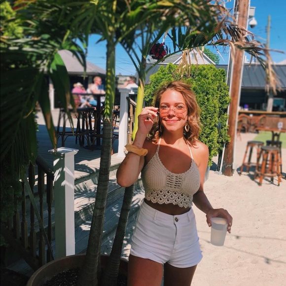 Profile Picture of Kristen Weidlein (@kristenw224) on Poshmark