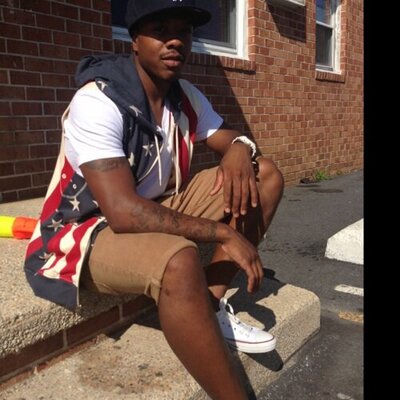 Profile Picture of Mr. Calm™ (@BillYonAire_) on Twitter