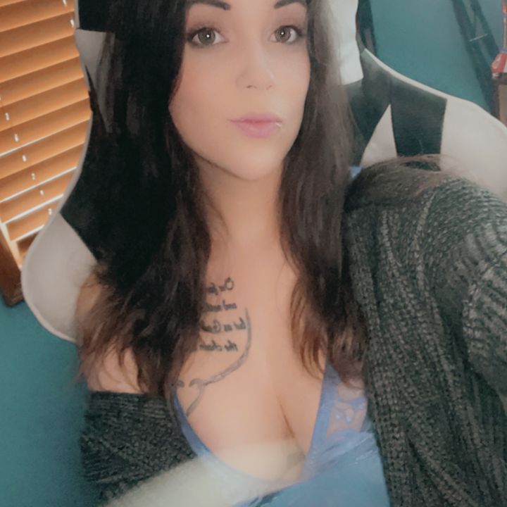 Profile Picture of Danielle Barton (@daniellebarton2) on Tiktok