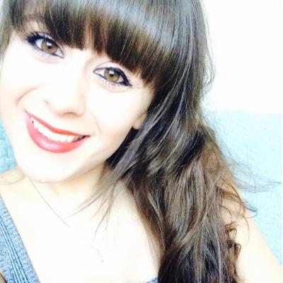 Profile Picture of Lucy Roche (@rochayyyy) on Twitter
