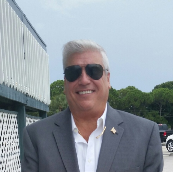 Profile Picture of David Webster (@dawebster1) on Poshmark