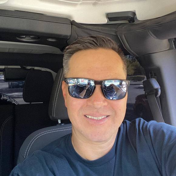 Jesse Winkler - Poshmark Profile Picture of Jesse Winkler (@jessewinkler651) on Poshmark