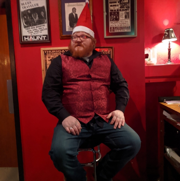 Profile Picture of Joe Houghtling (@givemeciggs) on Poshmark